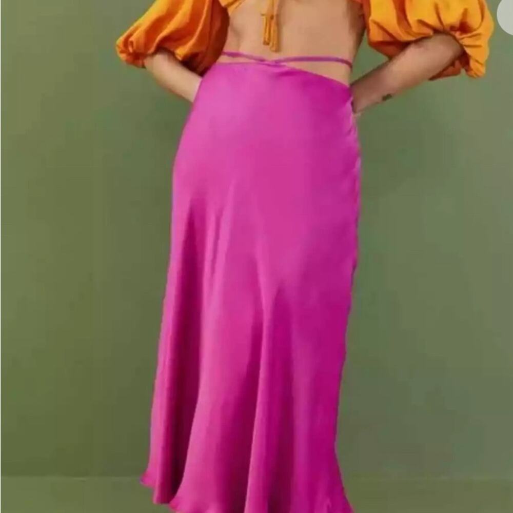 FARM Rio Fuschia satin Midi length 
strap-detail satin-finish midi skirt - Picture 3 of 14